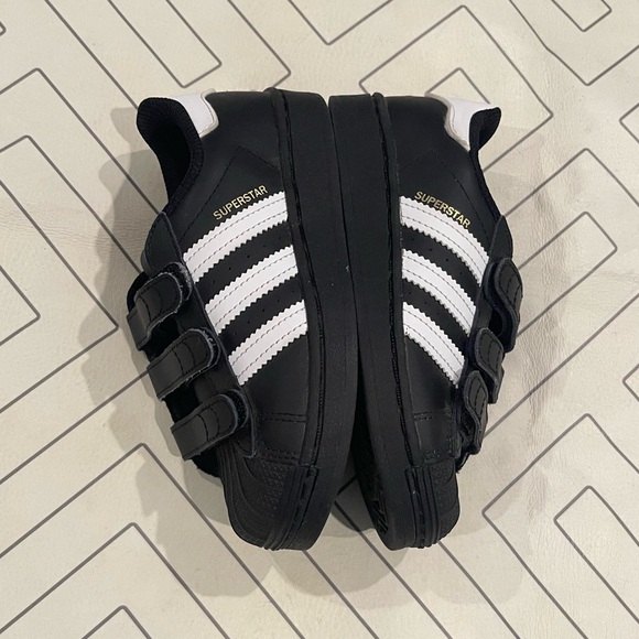 Adidas Black Superstsr Sneakers - Picture 6 of 10